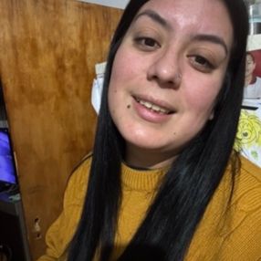 Cintia, Babysitter in Carlos Spegazzini