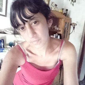 Valeria, Niñera en Villa Elvira