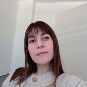 Amira, Niñera en Bahía Blanca