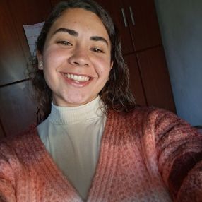 Leonor, Niñera en Oro Verde