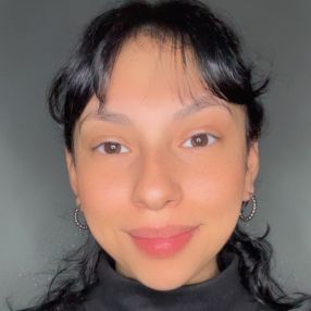 Shirley Lara, Babysitter in Córdoba