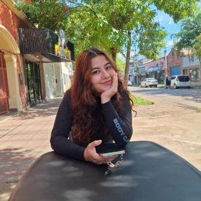Lucia, Babysitter in Barranqueras