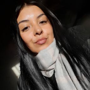Luz marina, Babysitter in Toay