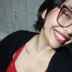 Abril, Babysitter in Las Heras