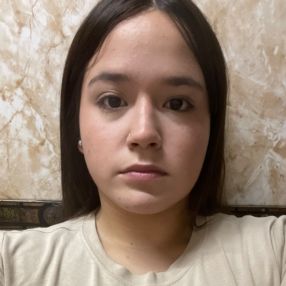 Kiara, Babysitter in 9 de Abril