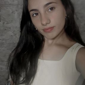 Melany, Niñera en Saladillo