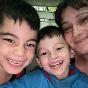Candela, Familia en Capitán Bermúdez
