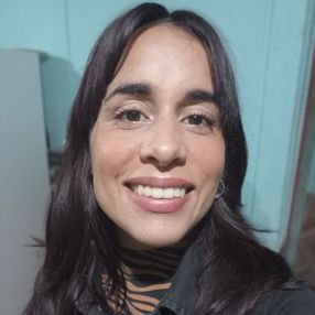 Brenda, Niñera en Concepción del Uruguay