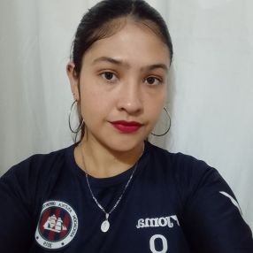 Yohana, Babysitter in Bosques
