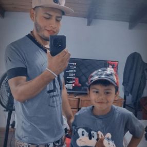 Daniel, Family in Libertad