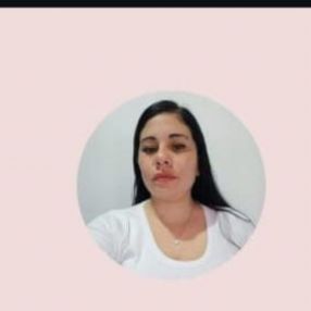 Eliana Samanta, Babysitter in Ituzaingó