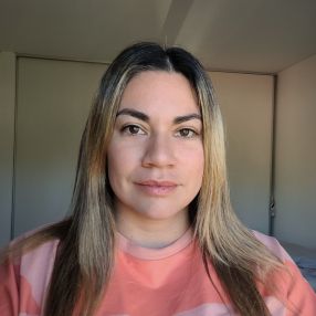 Ivana pamela, Niñera en Confluencia