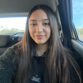 Sabrina, Babysitter in Luis Lagomarsino o Maquinista F. Savio (Oeste)