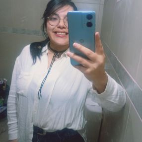 Melina, Babysitter in Saldan