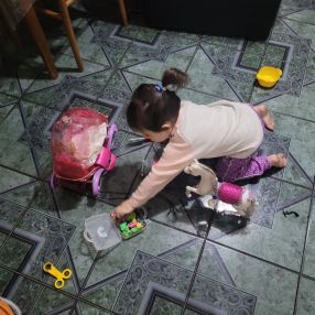 Yamila, Familia en Morón