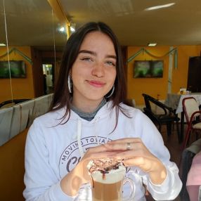 Maite, Babysitter in San Rafael