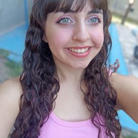 Julieta, Babysitter in Presidente Peron