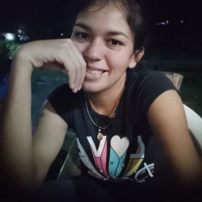 Candela, Niñera en Almafuerte