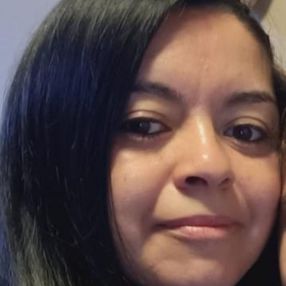 Lety, Niñera en Ingeniero Budge