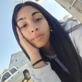 Thiara, Niñera en Villa Angela