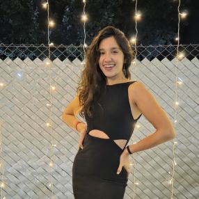 Luciana, Babysitter in Béccar
