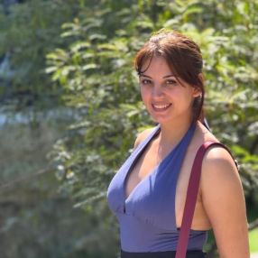 Lucia ivana, Babysitter in San Fernando