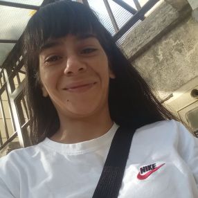 Carla noelia, Niñera en Avellaneda
