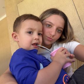 Candelaria, Babysitter in Santa Lucía