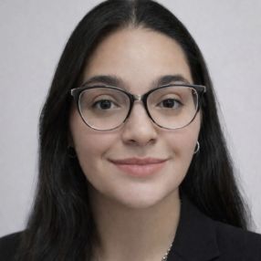 Melina Macarena, Niñera en Maipú