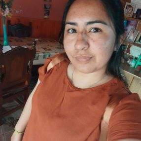 Nare, Babysitter in Neuquén