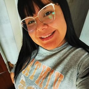 Romero, Niñera en Capitán Bermúdez