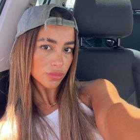 Micaela carla, Niñera en Los Hornos
