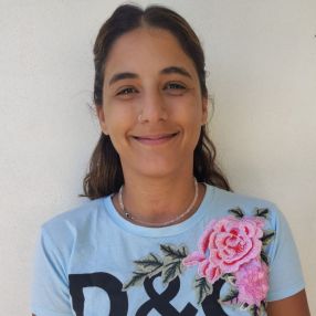 María Celeste, Niñera en Villa Nueva