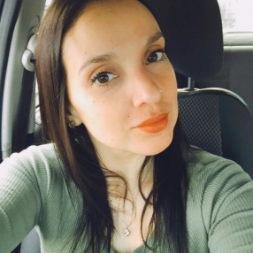 Ayelen Pía, Niñera en Loma Hermosa