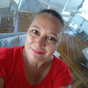Zulma Beatriz, Niñera en Puerto Tirol