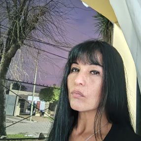 Vanina, Babysitter in Llavallol
