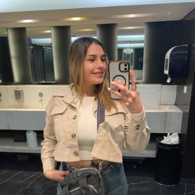Ivana, Niñera en Roldán