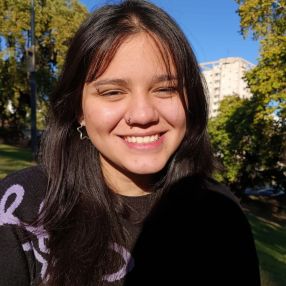 Bianca, Niñera en Gobernador Costa