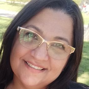 Veronica, Babysitter in José Ingenieros