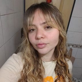 Aixa, Babysitter in Ituzaingó