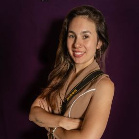 LAURA, Niñera en José C. Paz