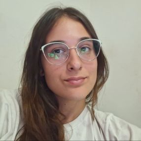 Magdalena, Niñera en Bell Ville