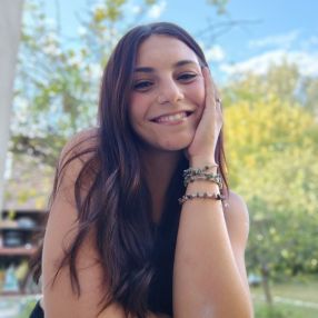 Candela, Niñera en San Vicente