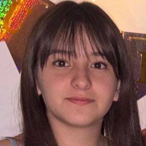 Selene, Niñera en Gerli