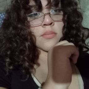 Anelis, Babysitter in Chimbas