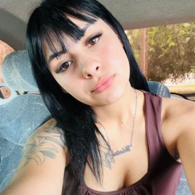 Valentina, Babysitter in El Pato