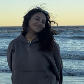 Camila, Babysitter in Isidro Casanova