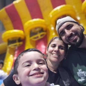 Esteban, Familia en Villa Lynch