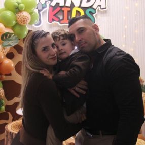 Kiara, Familia en San Isidro