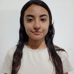 Lucila, Niñera en Salto